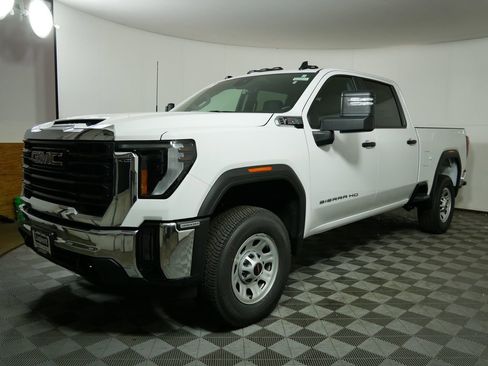 New 2025 GMC Sierra 3500 Pro image 5