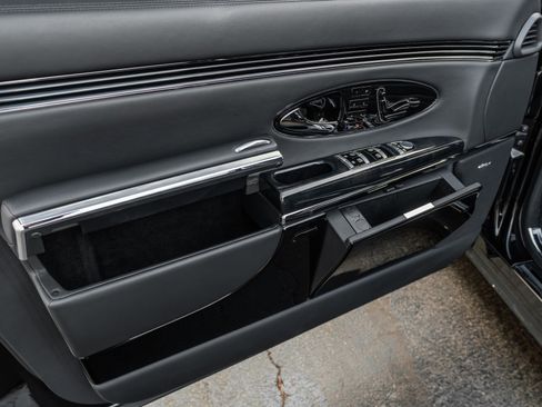 Used 2009 Maybach 57 S image 44