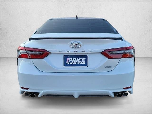 Used 2022 Toyota Camry XSE FWD image 6