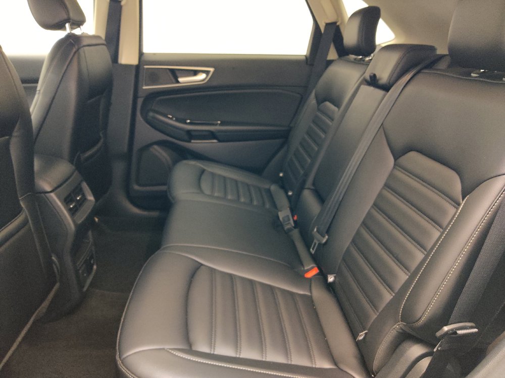 Used 2020 Ford Edge SEL w/ Convenience Package FWD image 18