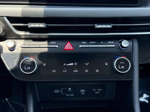 Used 2025 Hyundai Sonata SEL FWD image 11