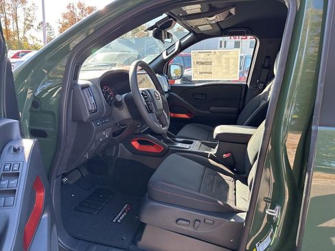 New 2026 Nissan Frontier PRO-4X w/ Pro-4x Convenience Package image 14
