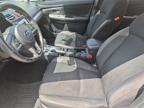 Used 2017 Subaru Crosstrek 2.0i Premium w/ Moonroof Package AWD/4WD image 11