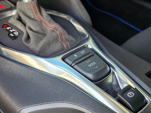 Used 2021 Chevrolet Camaro ZL1 RWD image 19