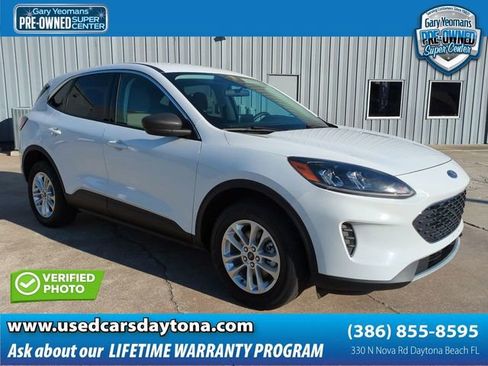 Used 2022 Ford Escape SE image 1
