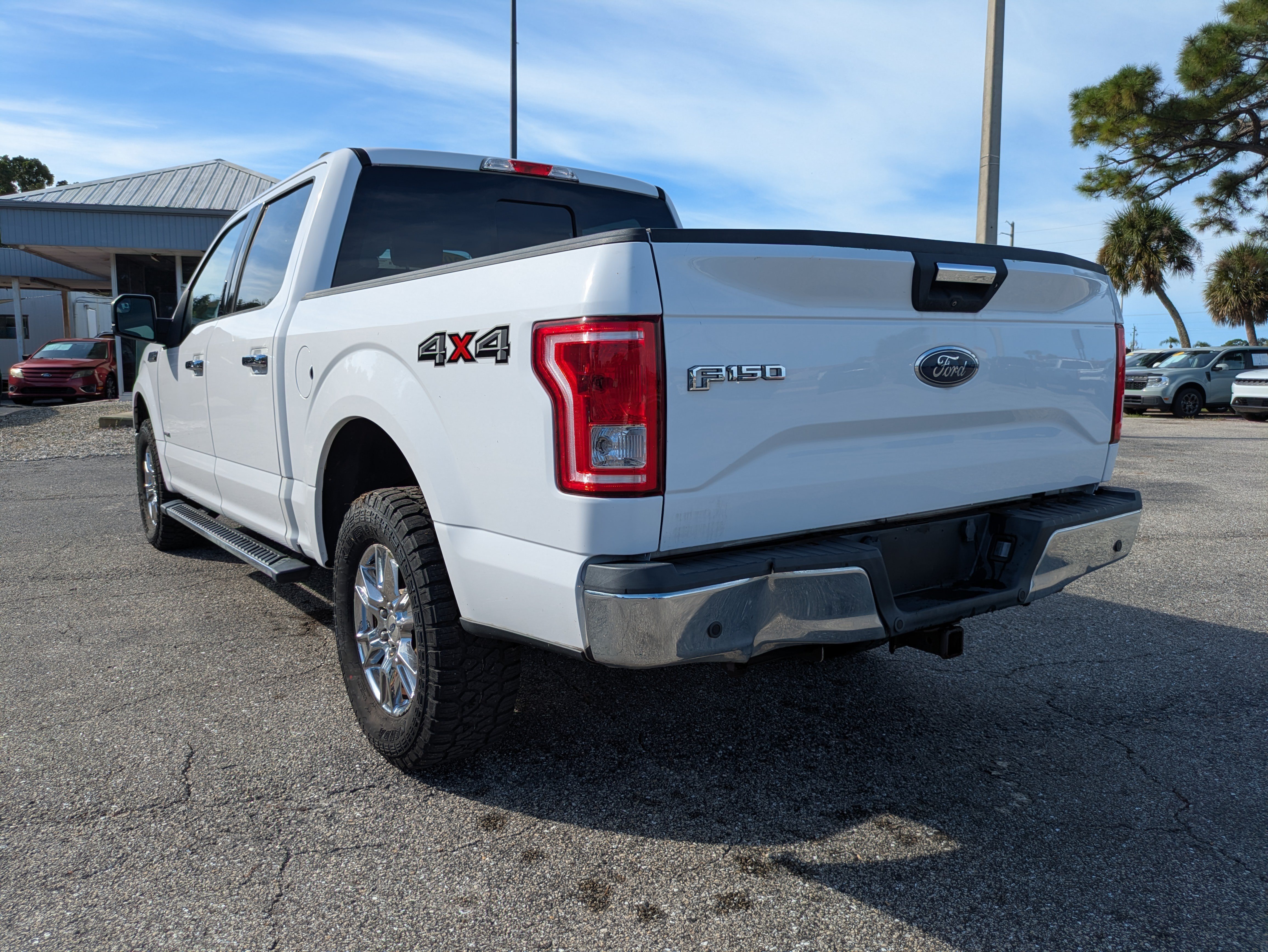 Used 2017 Ford F150 XLT w/ Equipment Group 302A Luxury AWD/4WD image 6