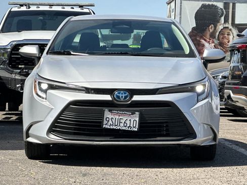 Used 2025 Toyota Corolla LE w/ Carpet Mat Package (TMS) FWD image 10
