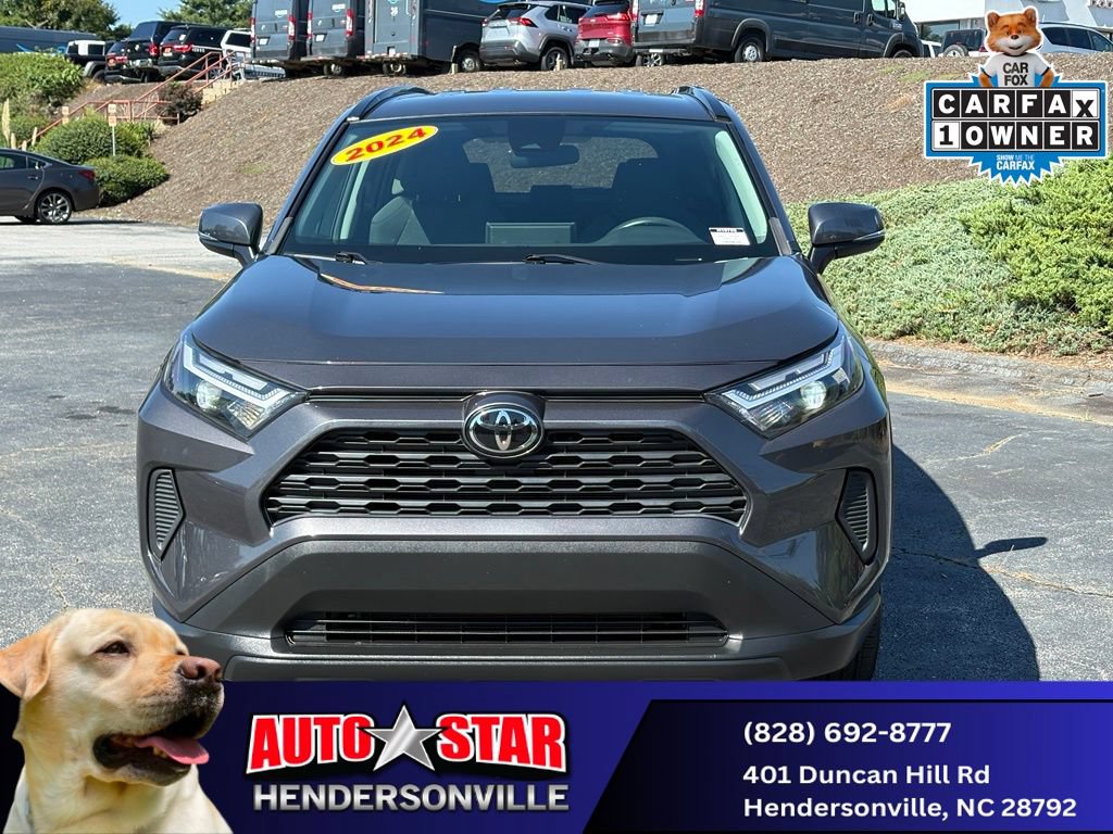 Used 2024 Toyota RAV4 XLE AWD/4WD image 8
