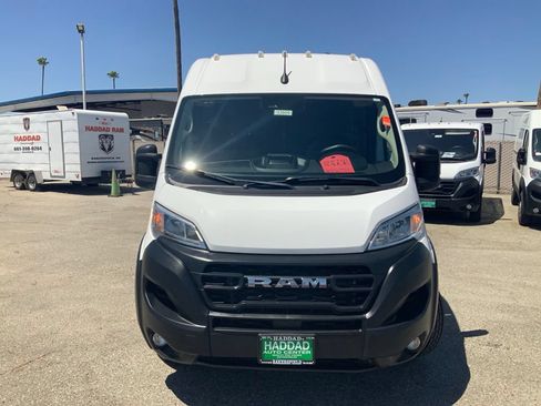 Used 2025 RAM ProMaster 3500 w/ Convenience Group FWD image 2
