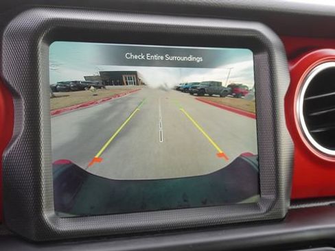 Certified 2023 Jeep Gladiator Rubicon AWD/4WD image 22
