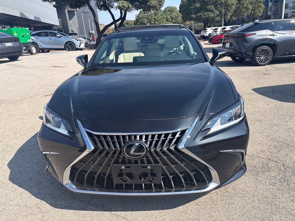 Used 2025 Lexus ES 350 w/ Premium Package FWD image 8