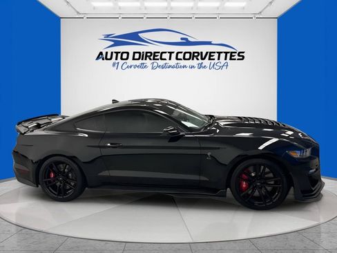 Used 2020 Ford Mustang Shelby GT500 w/ Technology Package RWD image 6