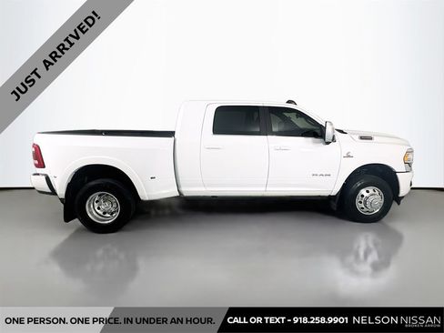 Used 2024 RAM 3500 Limited w/ Towing Technology Group AWD/4WD image 4