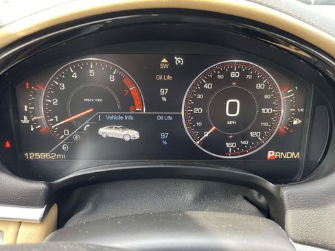 Used 2013 Cadillac XTS Premium image 17