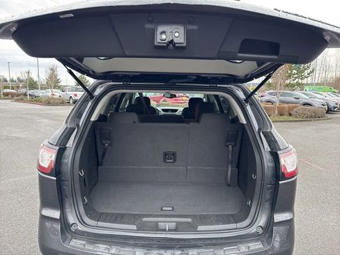 Used 2016 Chevrolet Traverse LT w/ Traveler's Package image 13