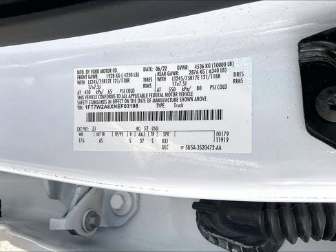 Used 2022 Ford F250 XL w/ Power Equipment Group image 16