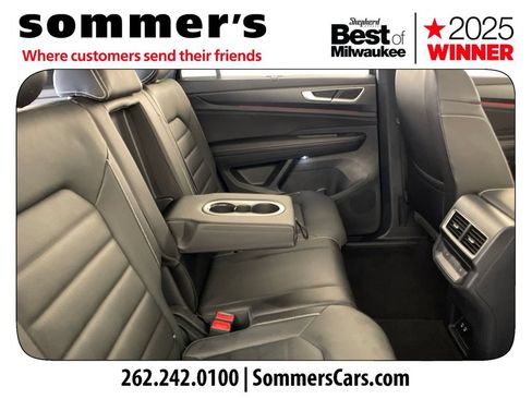 Used 2025 Volkswagen Atlas Cross Sport SEL R-Line AWD/4WD image 27