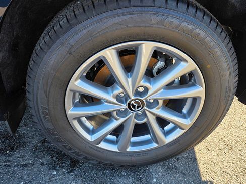 New 2025 MAZDA CX-5 AWD 2.5 S w/ Preferred Package image 5