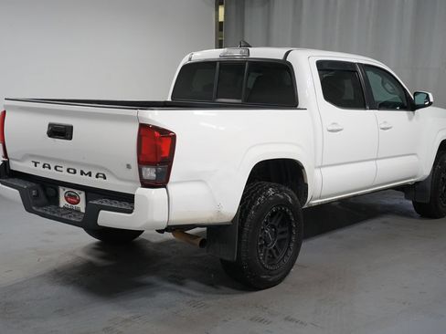 Used 2019 Toyota Tacoma SR w/ SR Convenience Package RWD image 8