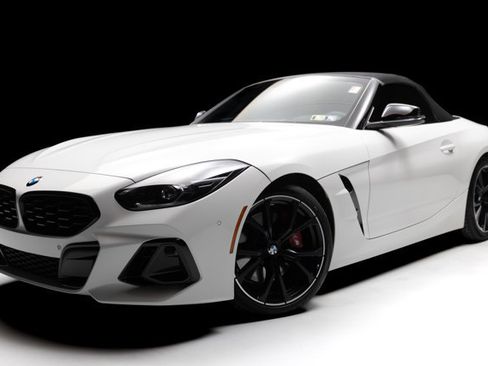 Used 2025 BMW Z4 M40i w/ Edition image 33