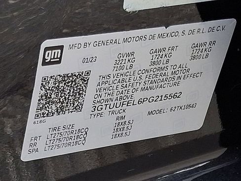 Used 2023 GMC Sierra 1500 AT4X image 32