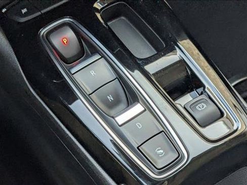 Used 2023 Chevrolet Bolt EUV Premier w/ Redline Edition image 17