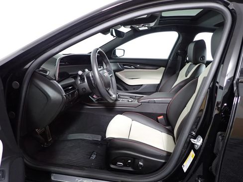 Used 2025 Cadillac CT5 V w/ LPO, ONYX Package AWD/4WD image 24