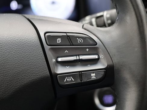 Used 2023 Hyundai Kona Limited AWD/4WD image 21