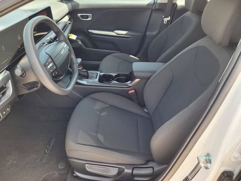 New 2026 Kia K4 FWD image 8