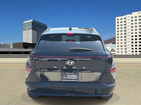 Used 2024 Hyundai Kona SEL FWD image 3