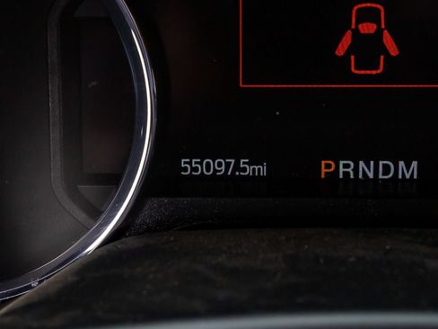 Used 2022 Ford F250 Lariat w/ Black Appearance Package image 21