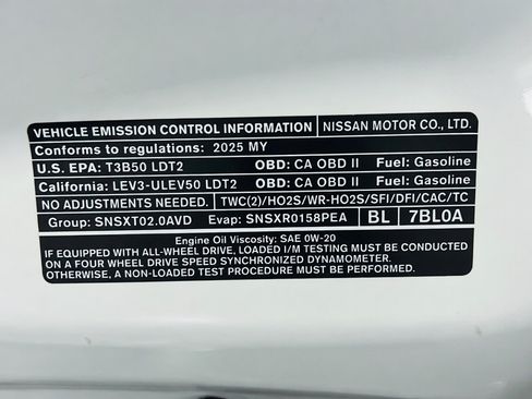 Used 2025 Nissan Murano SV FWD image 21