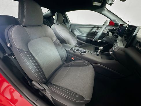 Used 2025 Ford Mustang Coupe RWD image 26