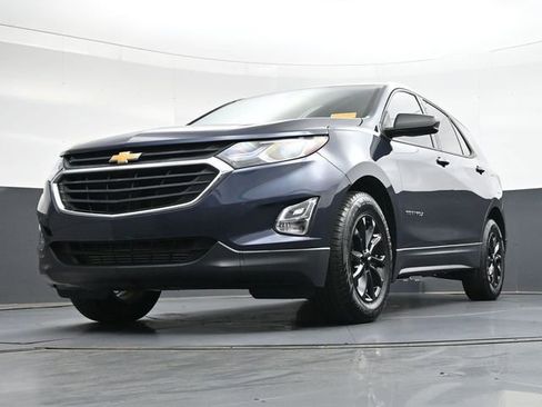 Used 2019 Chevrolet Equinox LS w/ LS Convenience Package image 39