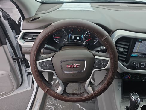 Used 2019 GMC Acadia SLT image 30