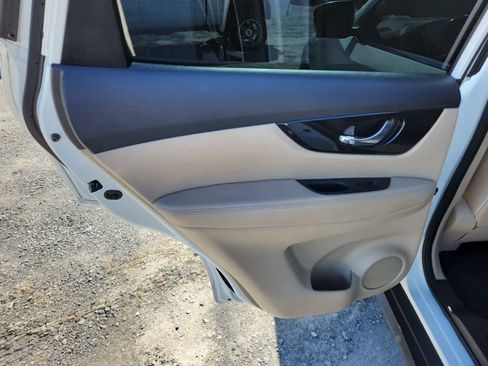 Used 2018 Nissan Rogue SL w/ Premium Package image 27