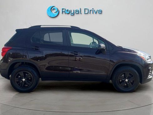Used 2021 Chevrolet Trax LT AWD/4WD image 6