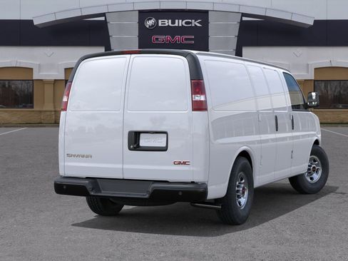New 2026 GMC Savana 2500 RWD image 4