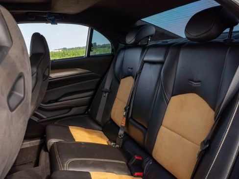 Used 2019 Cadillac CTS V w/ Luxury Package RWD image 14