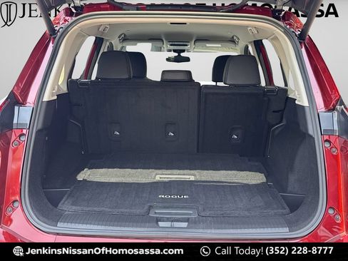 Certified 2025 Nissan Rogue SL FWD image 21