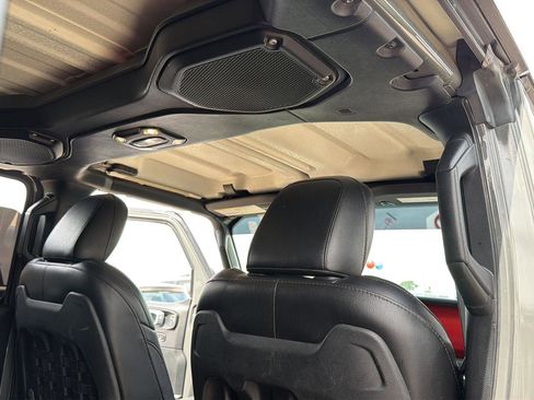 Used 2020 Jeep Wrangler Unlimited Rubicon AWD/4WD image 16