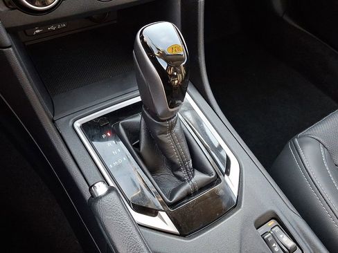 Used 2021 Subaru Impreza 2.0i Limited image 17