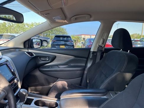 Used 2018 Nissan Murano SV image 27