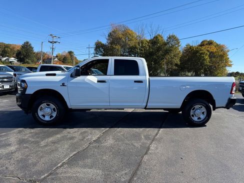 Used 2024 RAM 2500 Tradesman w/ Snow Chief Group AWD/4WD image 2