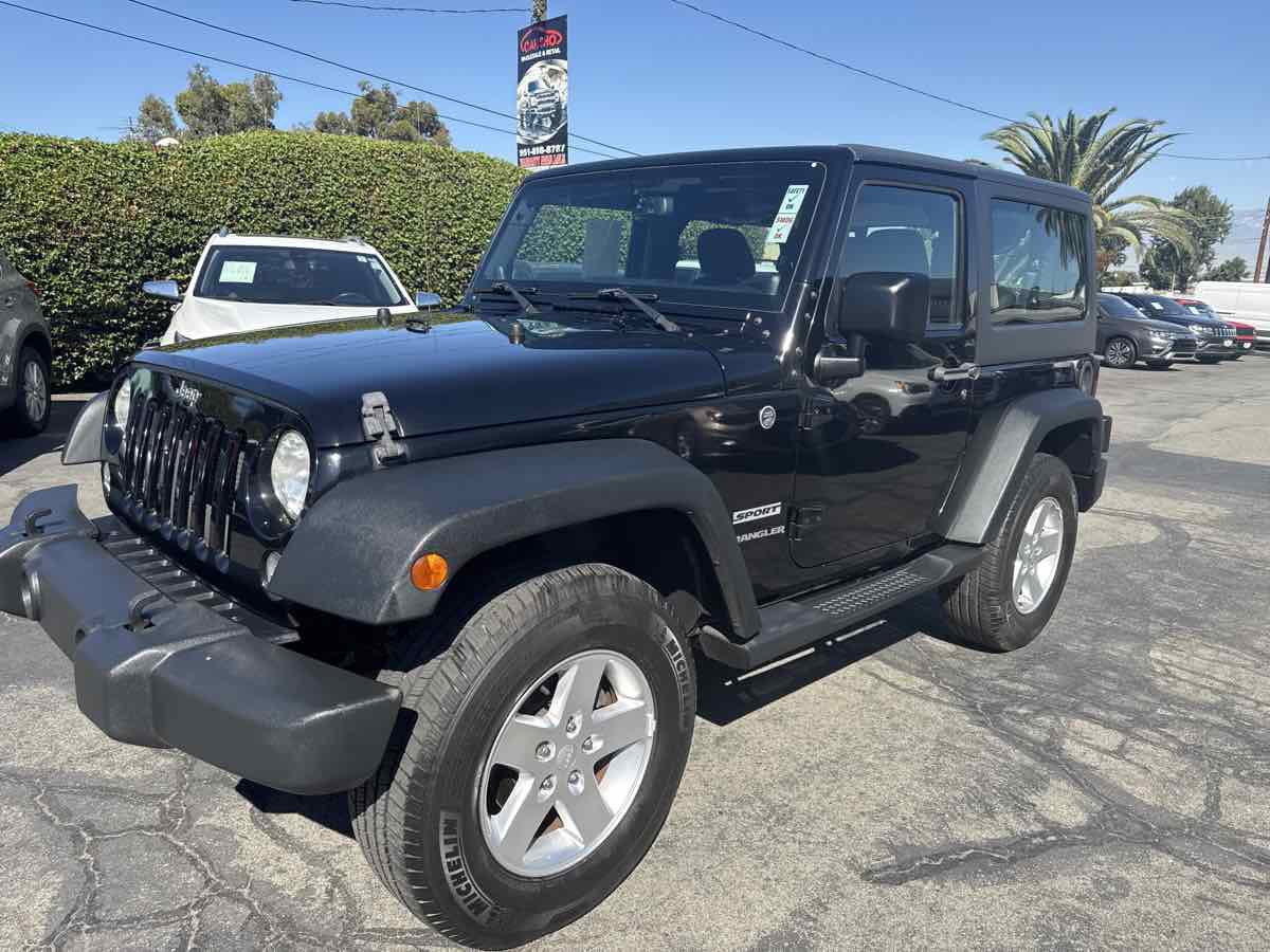 Used 2014 Jeep Wrangler Sport w/ Quick Order Package 24S AWD/4WD image 3