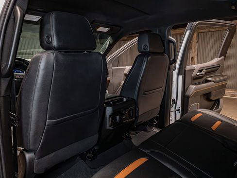 Used 2023 GMC Sierra 1500 AT4 w/ Technology Package image 25