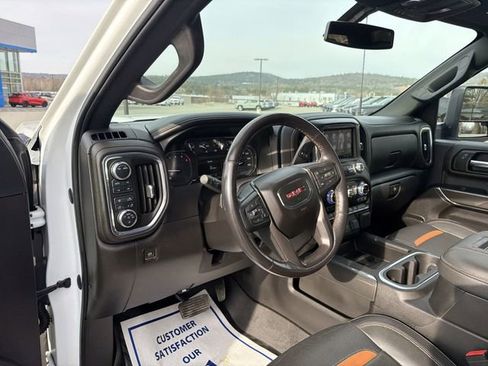 Used 2022 GMC Sierra 2500 AT4 AWD/4WD image 10