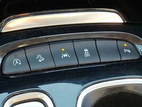 Used 2021 Buick Envision Avenir image 29