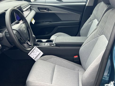 New 2026 Toyota Camry LE image 7