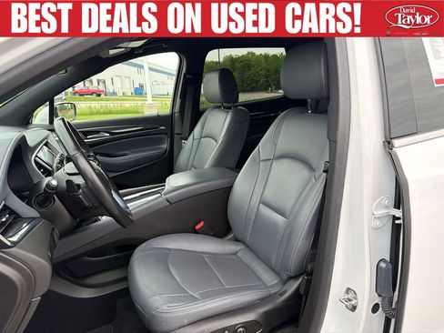 Used 2023 Buick Enclave Essence FWD image 11